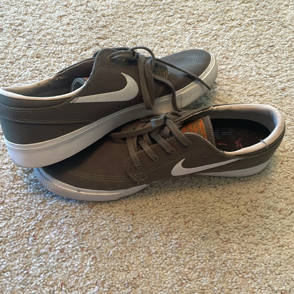 Nike SB skate shoes size 11